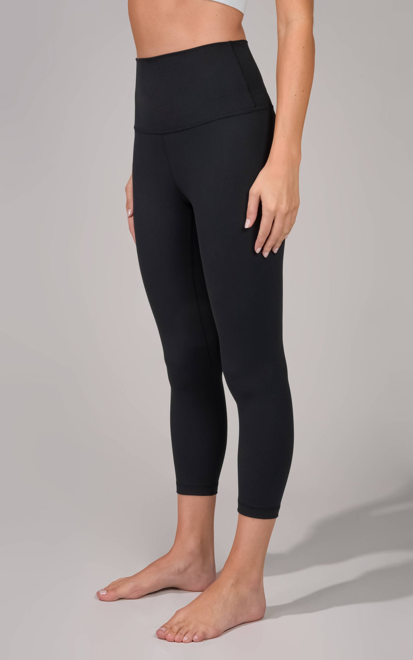 Yogalicious Women's Lux Elastic Free High Rise Capri