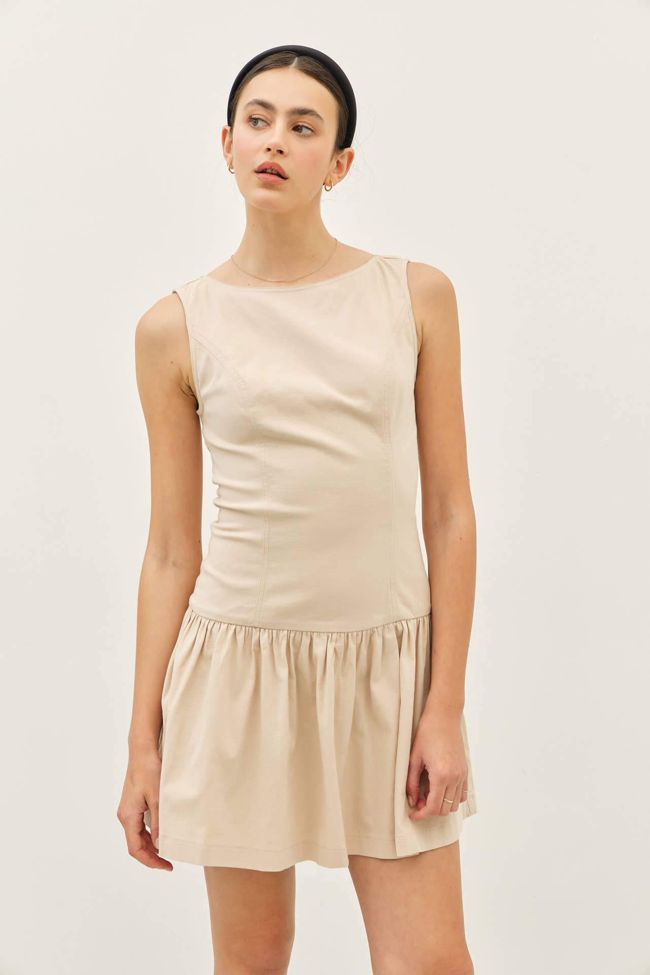 BACK BOW TIE DETAIL DROP WAIST COTTON MINI DRESS
