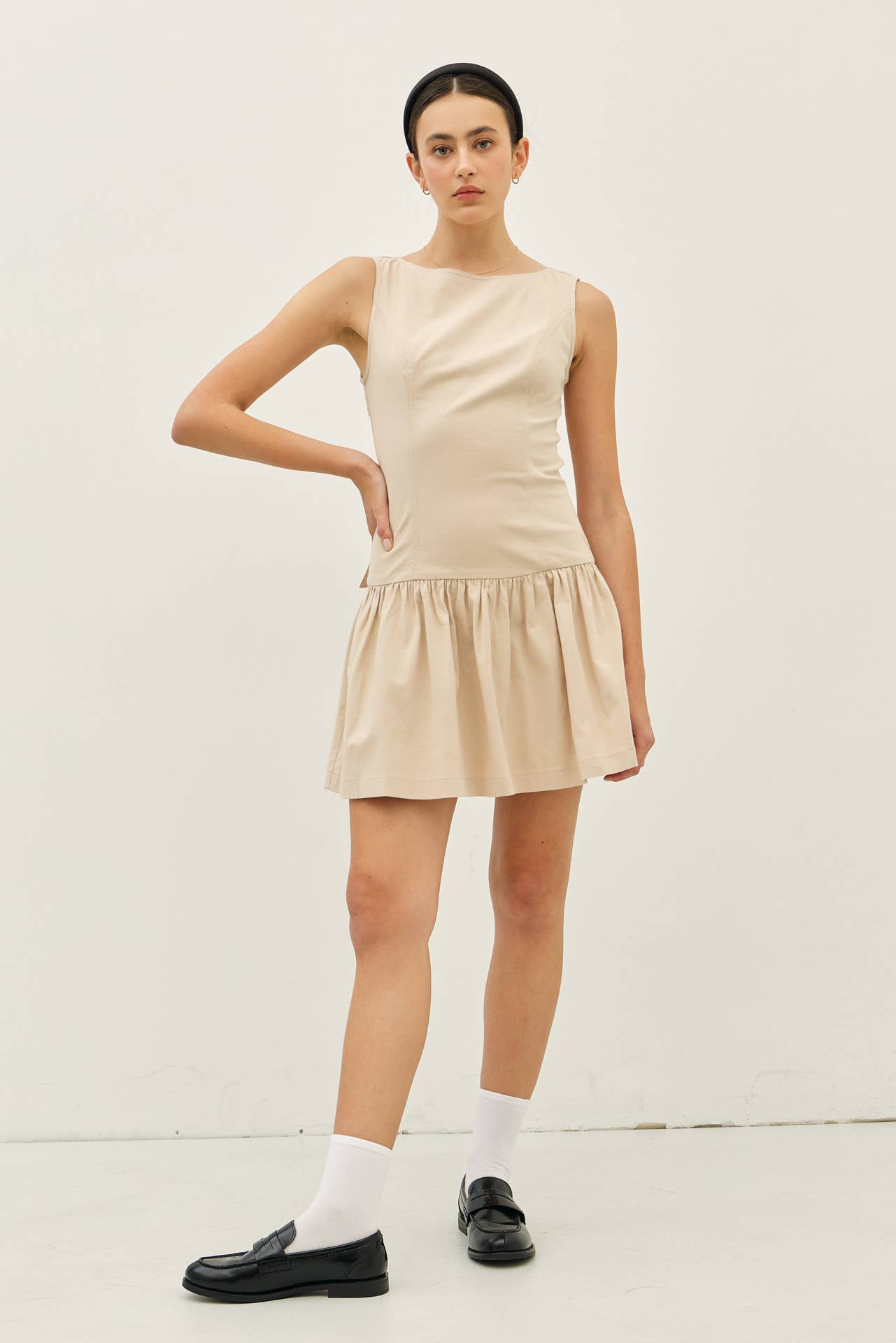 BACK BOW TIE DETAIL DROP WAIST COTTON MINI DRESS