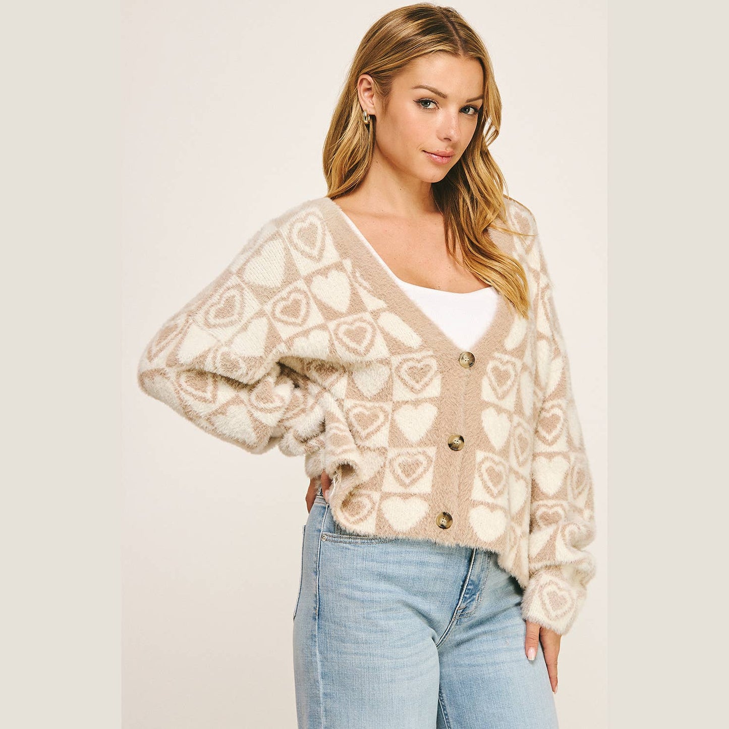 COZY HEART CHECK FUZZY CARDIGAN