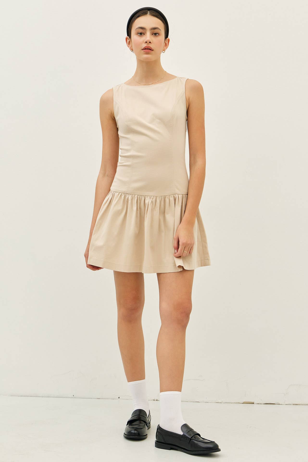 BACK BOW TIE DETAIL DROP WAIST COTTON MINI DRESS